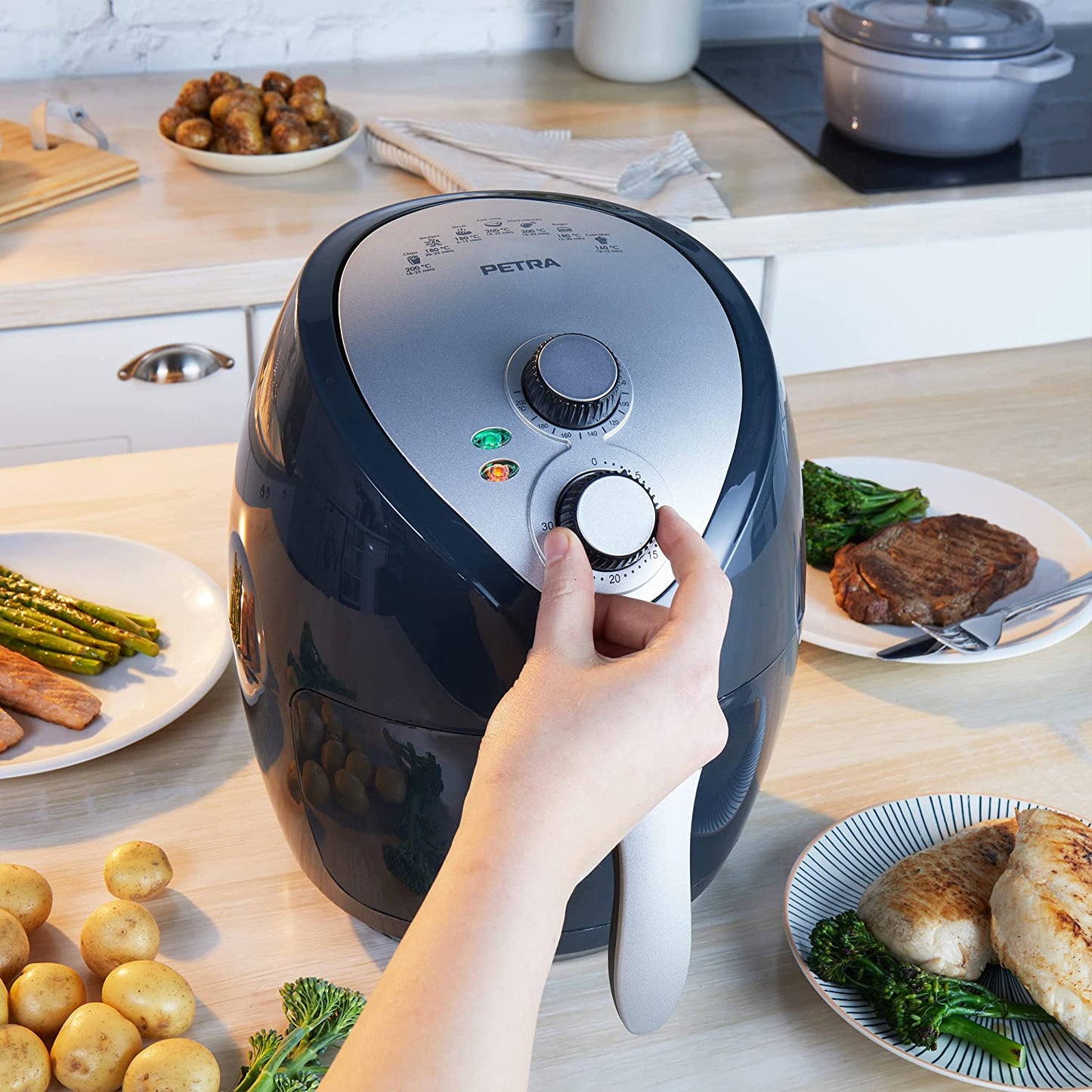 Air fryer with hot air circulation 3.2L Petra PT5314