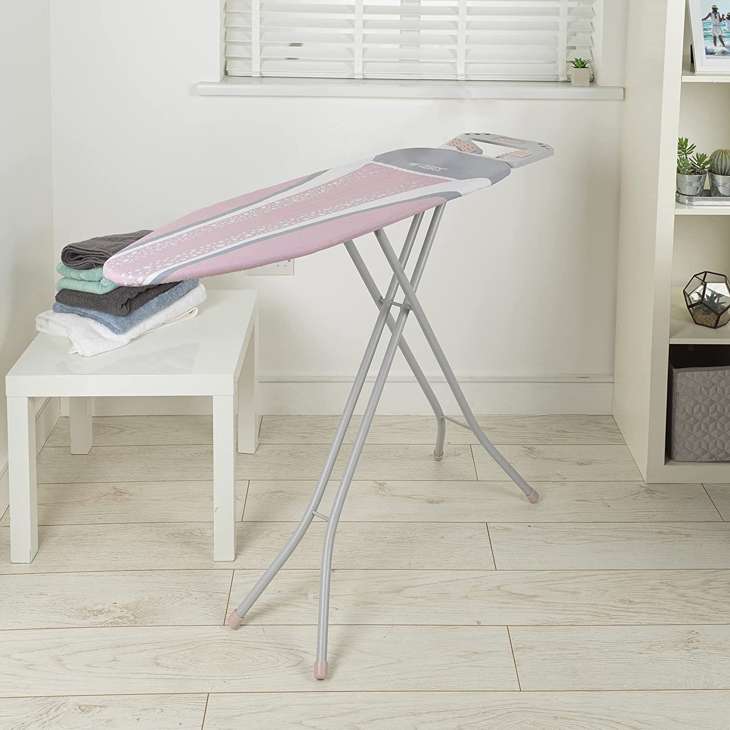 Russell Hobbs LA083234 PINKEU7 ironing board 115x36cm