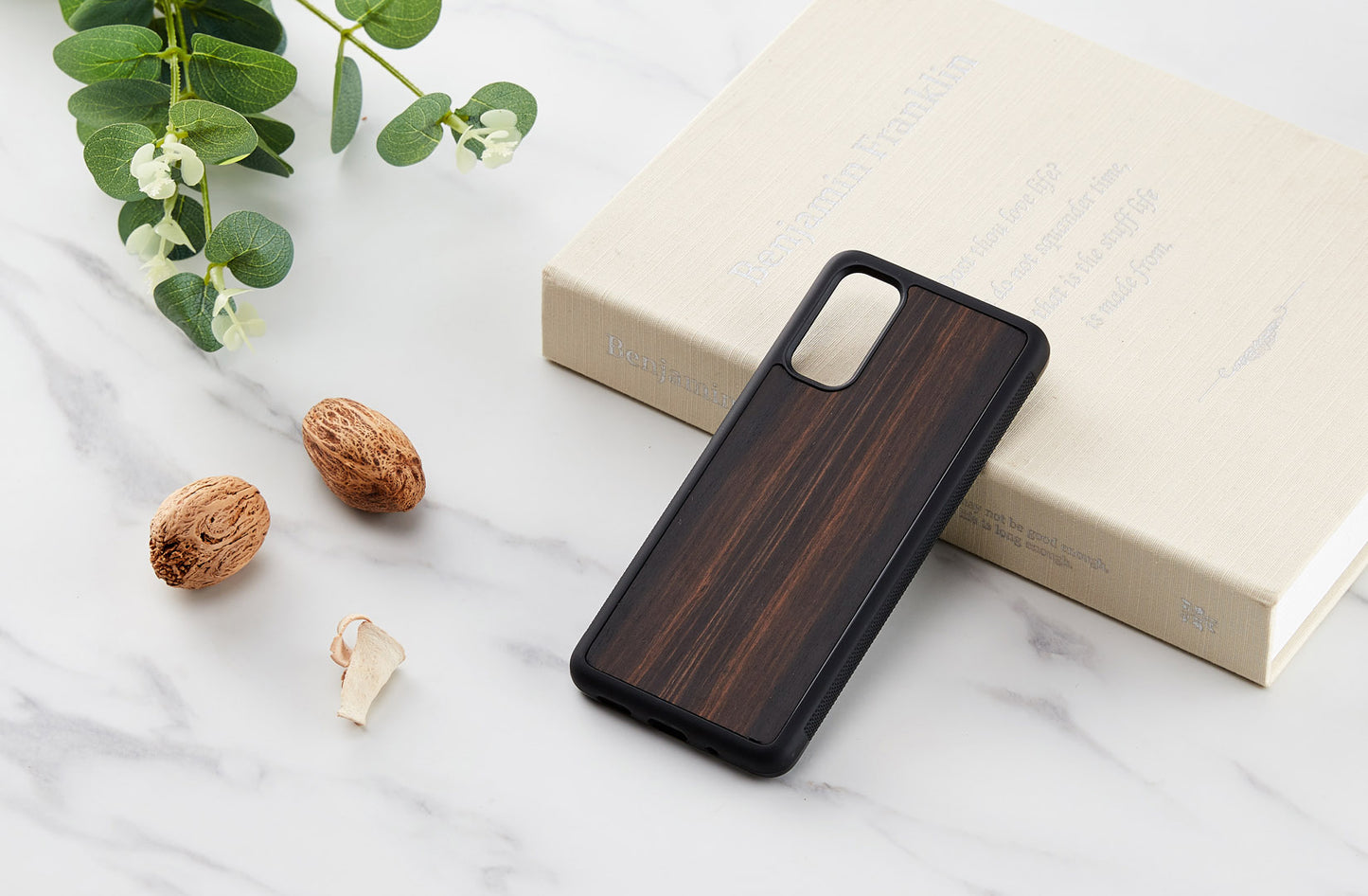 Samsung Galaxy S20 wooden case MAN&amp;WOOD, black