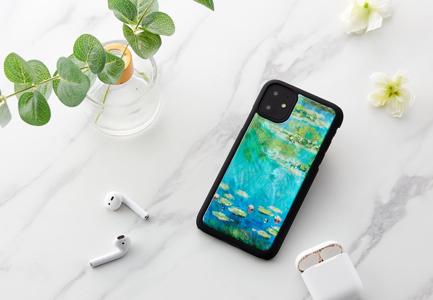 Smartphone case with water lily design for iPhone 11 iKins