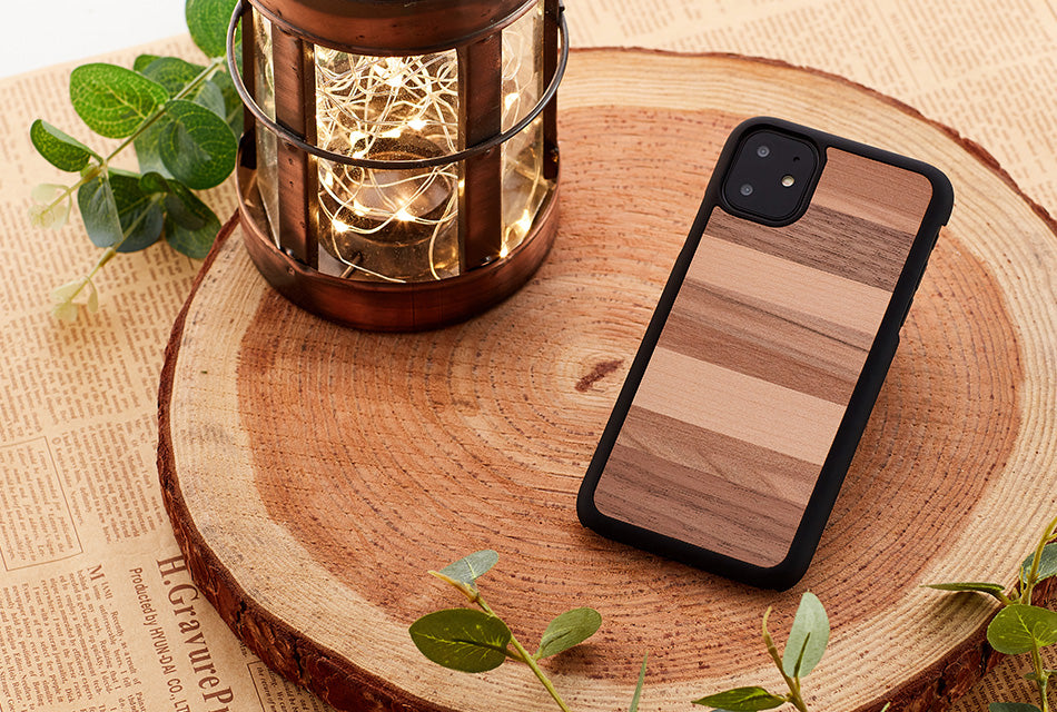 Viedtālruņa vāciņš no dabīga koka iPhone 11 MAN&WOOD