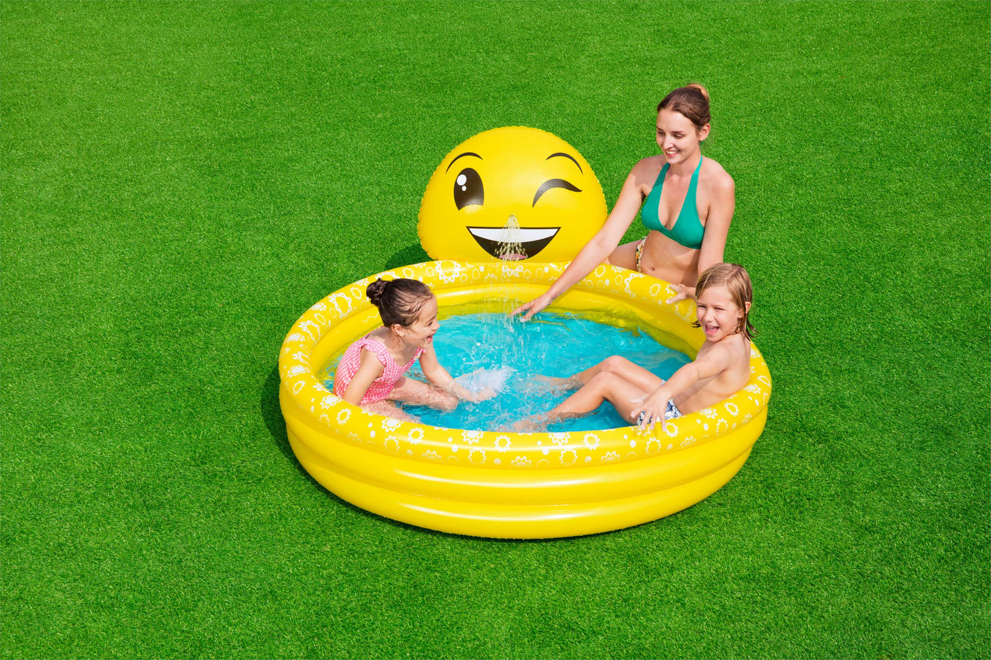 Smile design pool with water sprayer Bestway Summer Smiles Sprayer Pool