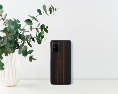 Wooden cover for Samsung Galaxy S20+ from MAN&amp;WOOD, black