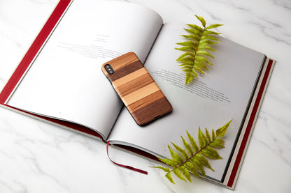 iPhone XS Max cover made of natural wood, MAN&amp;WOOD