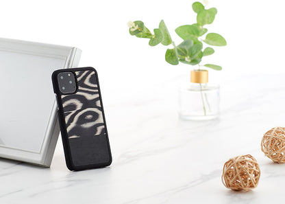 iPhone 11 Pro natural wood cover, MAN&amp;WOOD Leopard Black