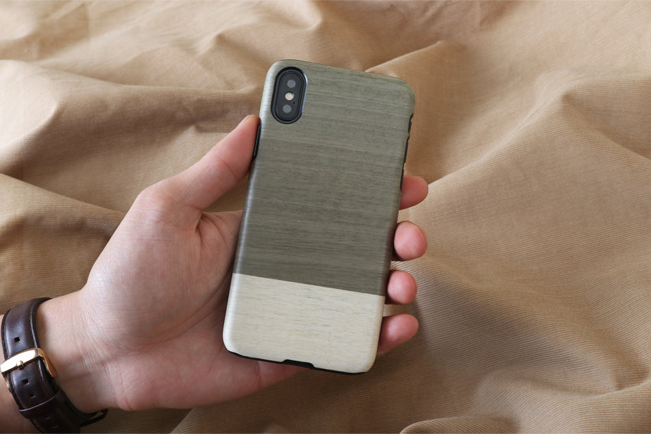 Smartphone case made of natural wood for iPhone X/XS - MAN&amp;WOOD