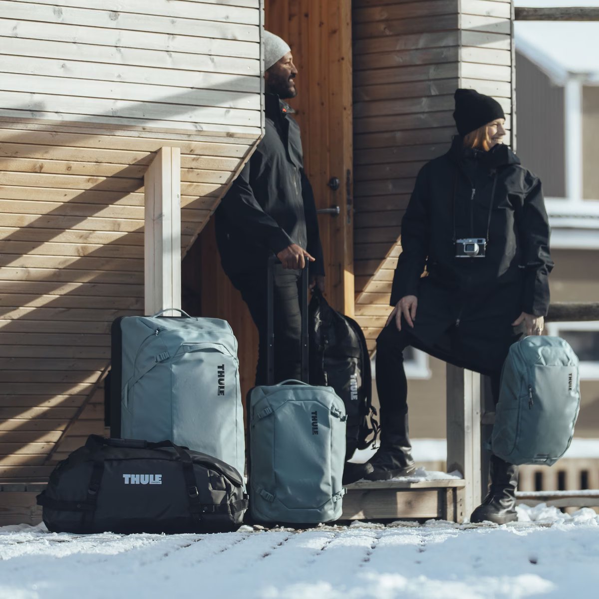 Hiking bag with 130L volume Thule Chasm 5004 Pond Gray