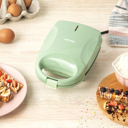 Waffle maker with non-stick coating, Petra PT5419NGRVDE, Green