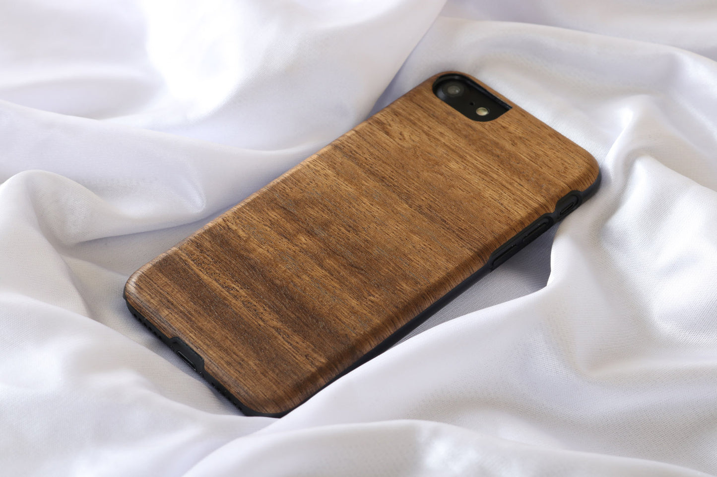 iPhone 7/8 SE (2020) koka un polikarbonāta vāciņš MAN&WOOD