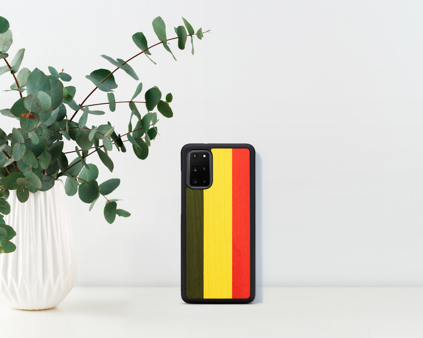 Wooden cover Galaxy S20+ reggae black, MAN&amp;WOOD