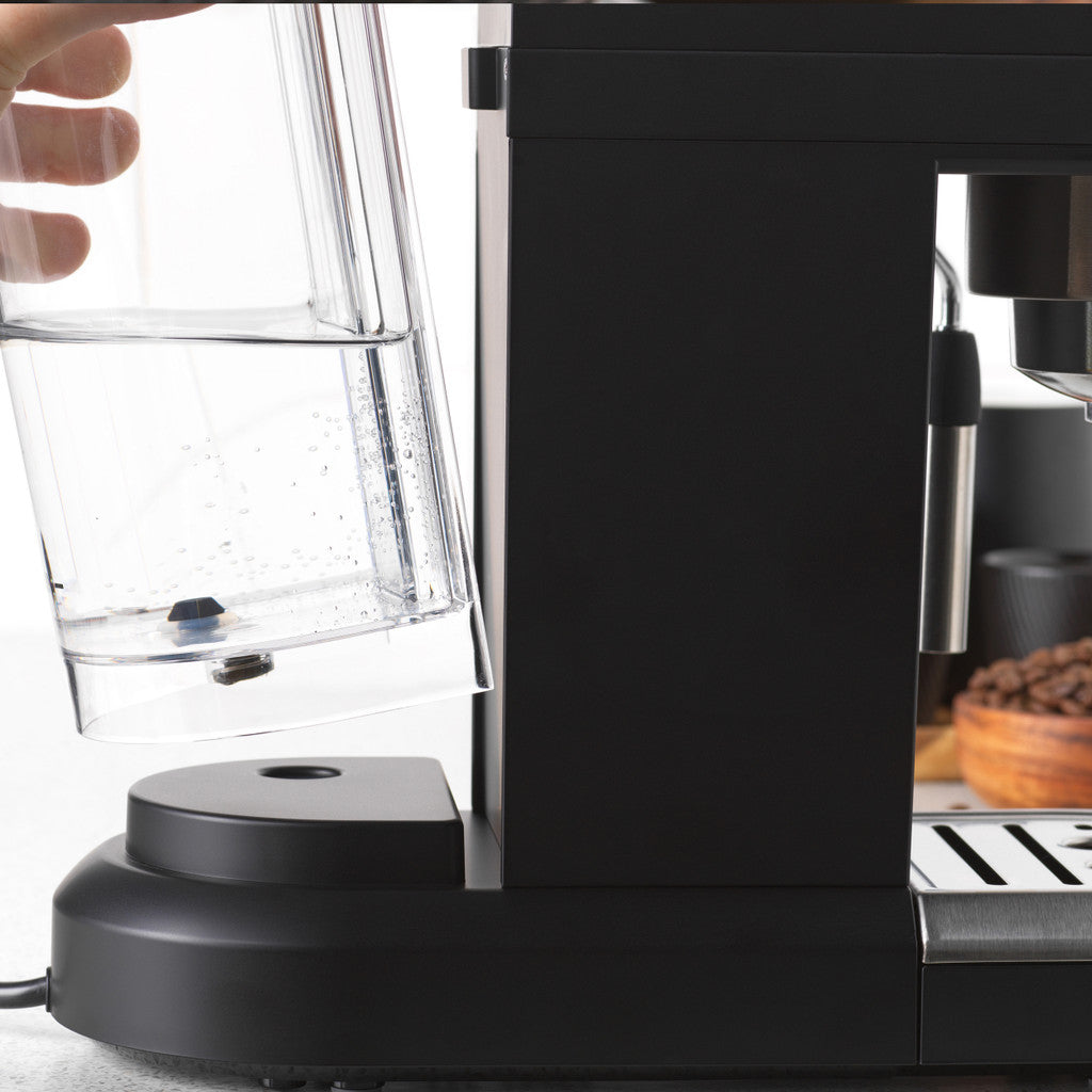 Espresso automāts ar piena putotāju Petra PT5240BVDE