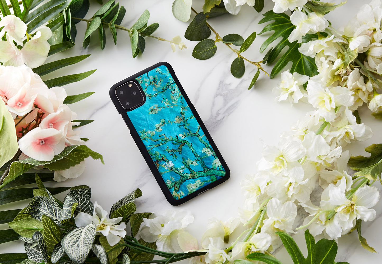 Чехол для смартфона iPhone 11 Pro Max Almond Flowers Black