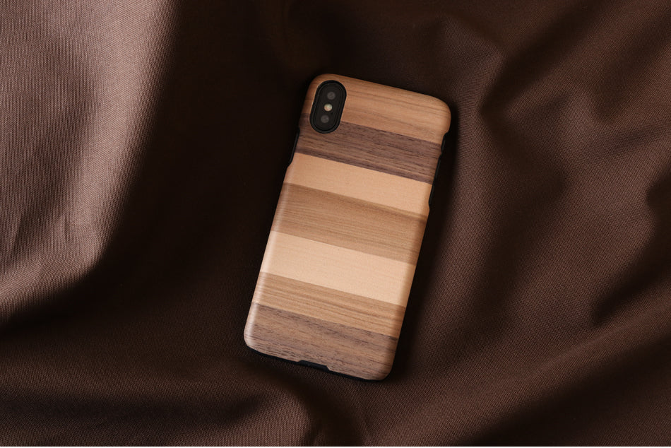 Smartphone cover made of natural wood iPhone X/XS MAN&amp;WOOD