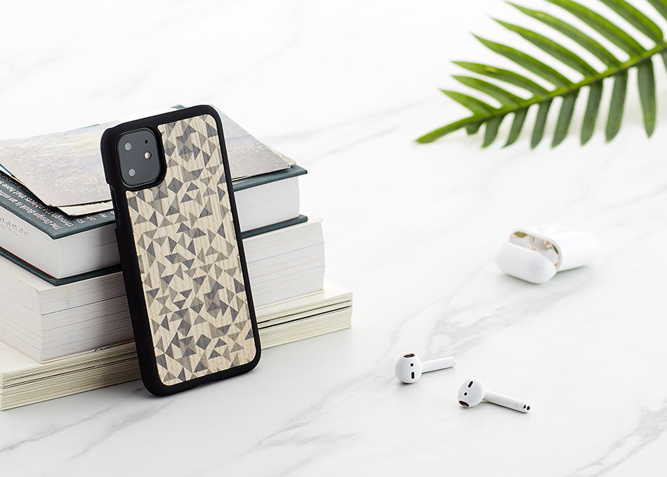 Smartphone cover for iPhone 11, natural wood, MAN&amp;WOOD