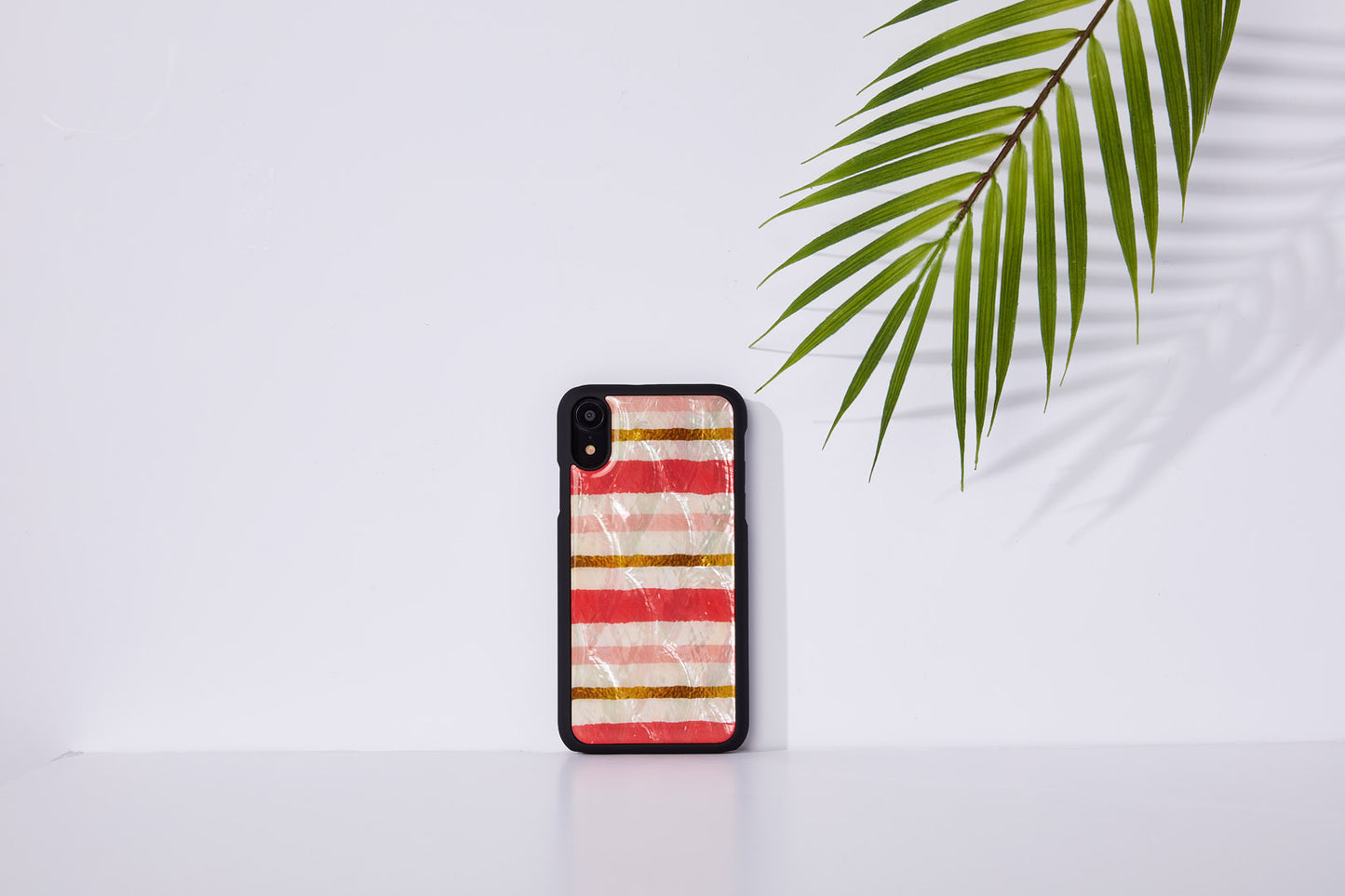 Smartphone case iPhone XR pearl black - iKins