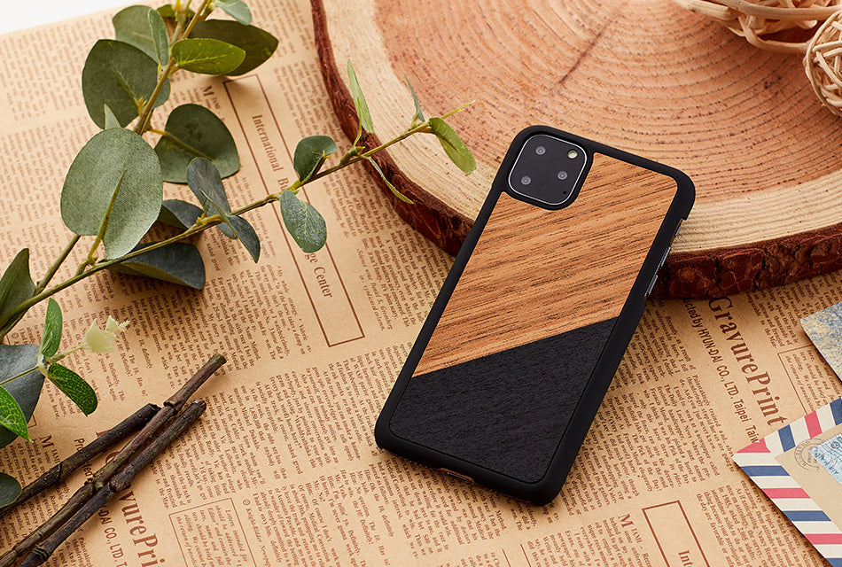 iPhone 11 Pro cover made of natural wood - MAN&amp;WOOD