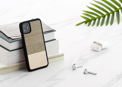 Smartphone cover for iPhone 11, natural wood, MAN&amp;WOOD