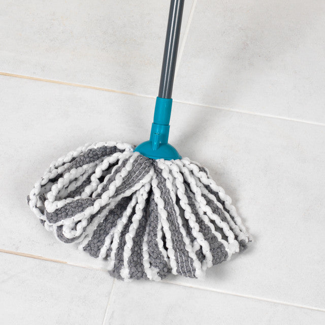 Telescopic antibacterial mop with spare nozzle Beldray LA049179UFFEU7