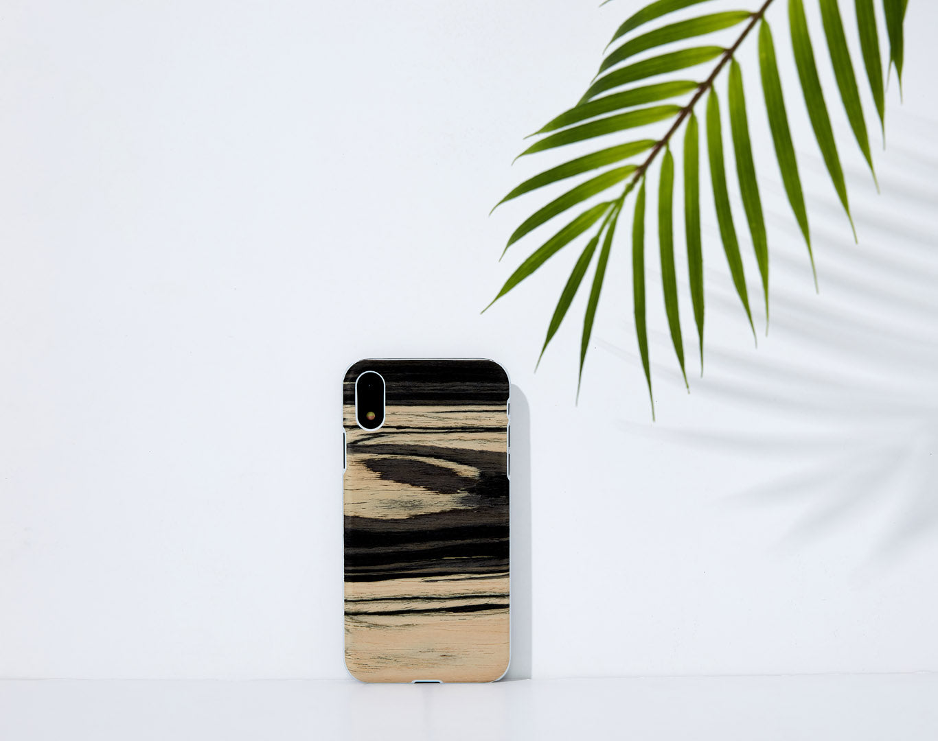 iPhone XR cover natural wood, MAN&amp;WOOD, white ebony