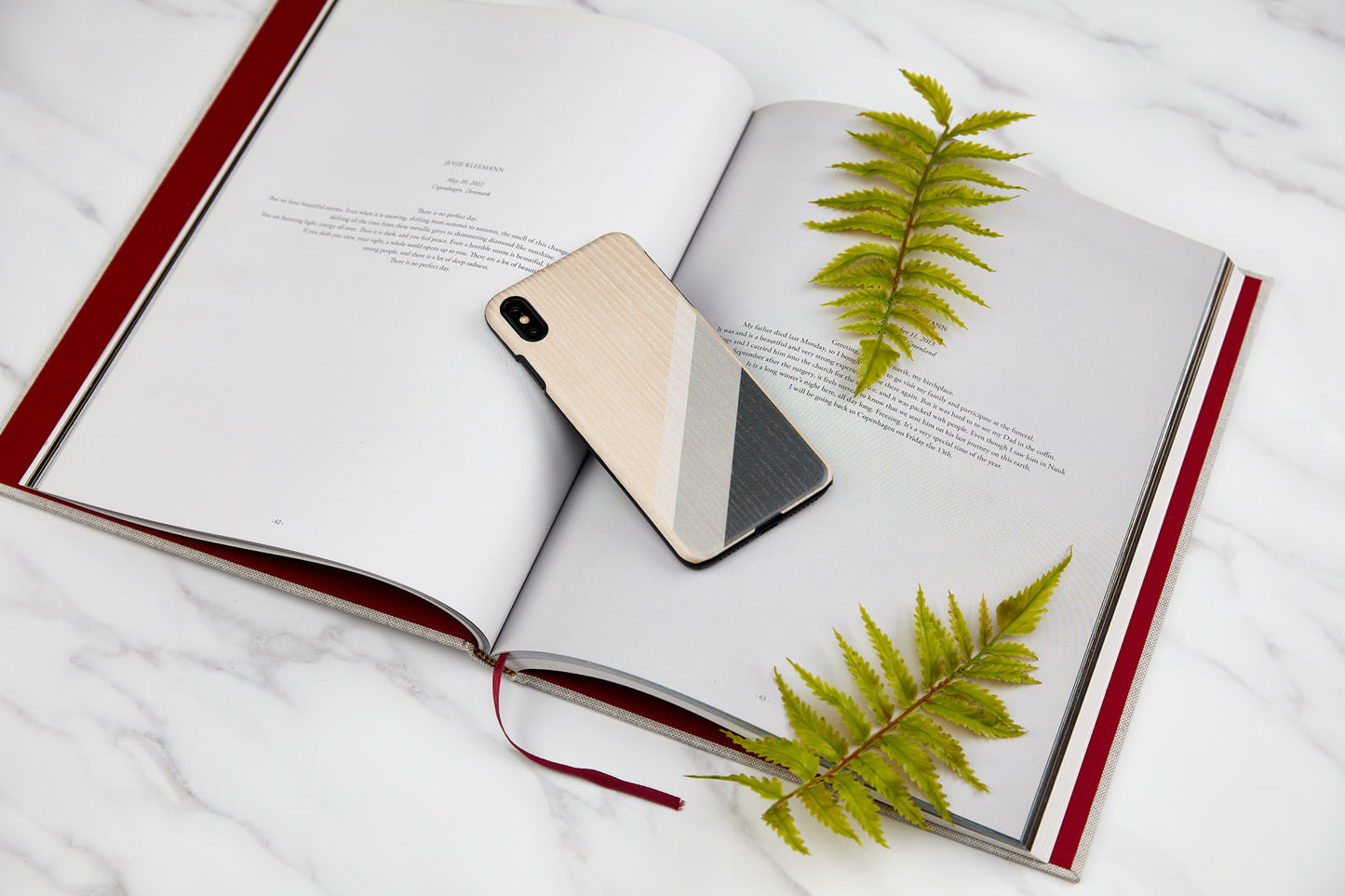 Smartphone cover iPhone XS Max gray-black from MAN&amp;WOOD