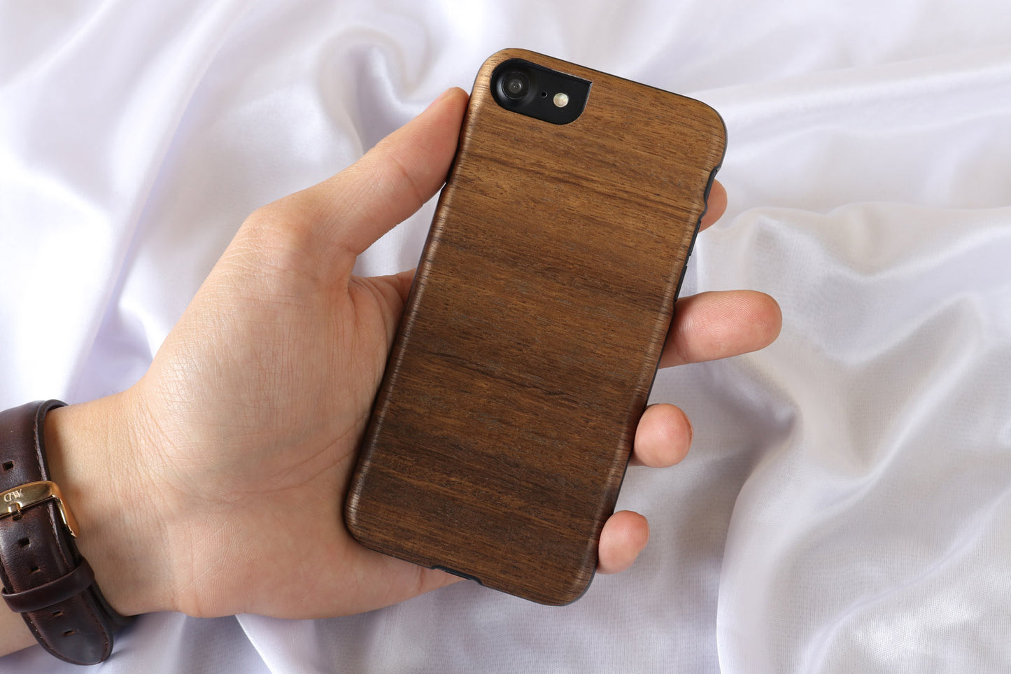 iPhone 7/8 SE (2020) koka un polikarbonāta vāciņš MAN&WOOD