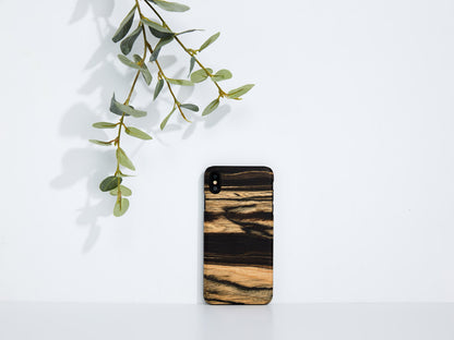 iPhone XS Max aizsargvāks no dabīga koka MAN&WOOD