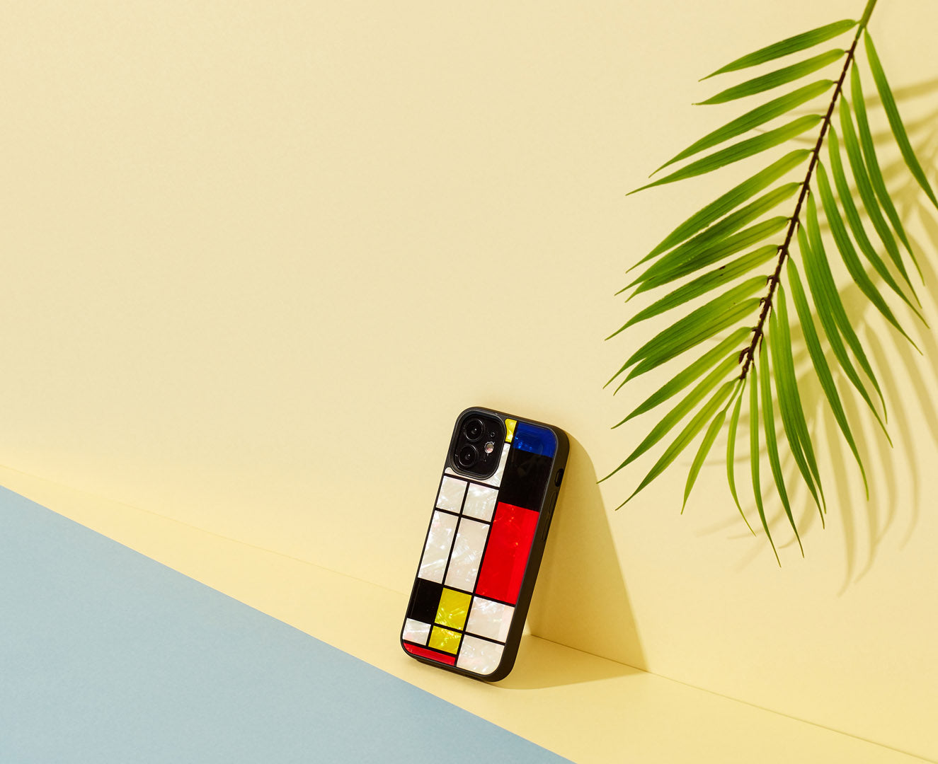 iPhone 12 mini aizsargvāciņš "Mondrian" melns iKins