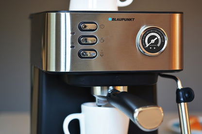 Coffee machine Blaupunkt CMP312, 1.6L, 15 bars, 850W